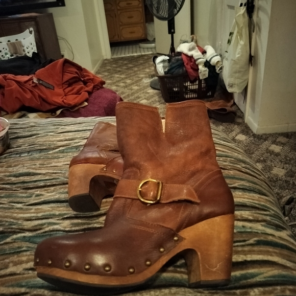 Miz Mooz Brown soft leather shearling lined boots size 9 - Picture 6 of 8